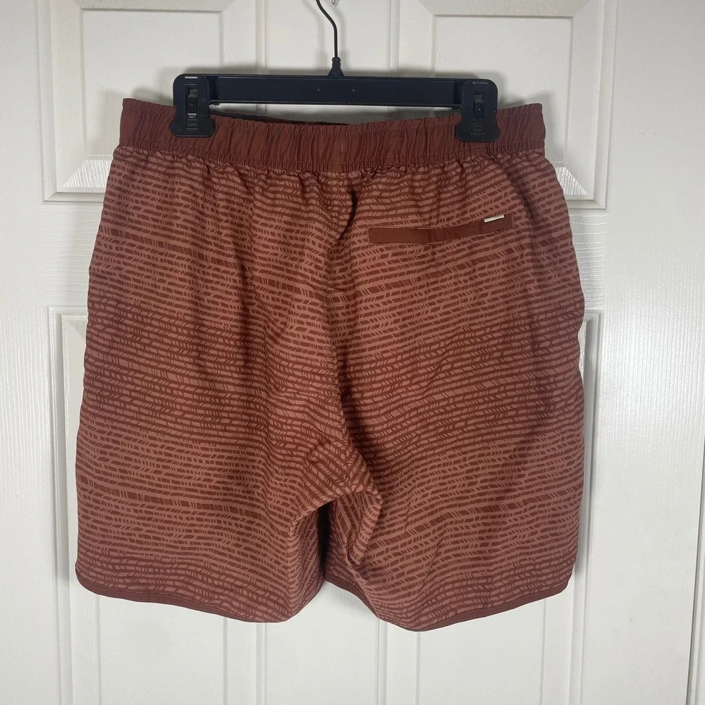 Vuori Banks Shorts Rust Brown Geometric Print unlined Athletic Gym Mens Large